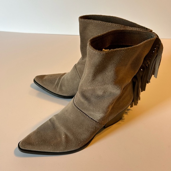ZARA Nude  Suede Leather Ankle Boots with side Fringe Cowboy - Picture 10 of 11